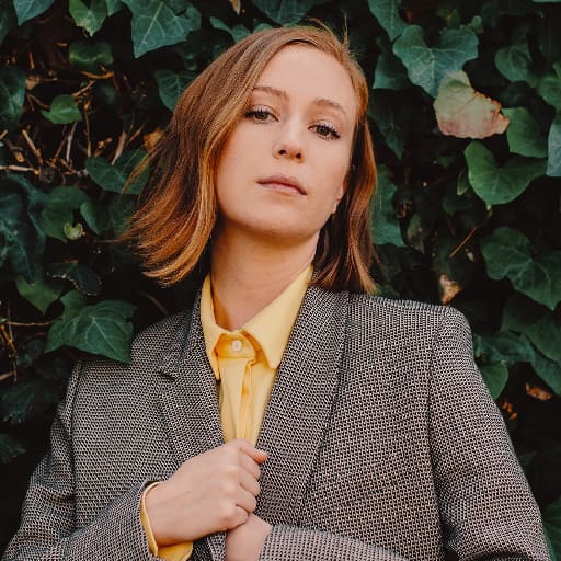 Hannah Einbinder Charlotte Tickets